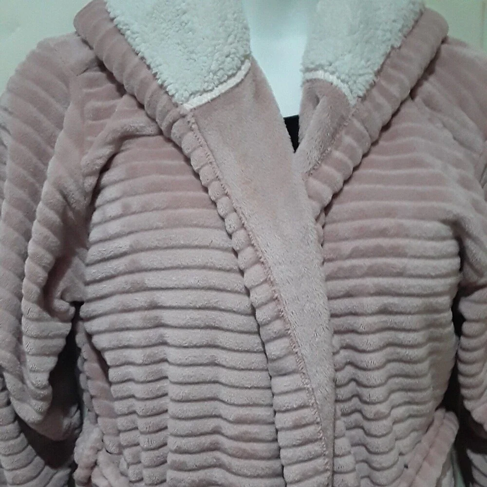 World Market Womens Pink Belted, Hooded. Pink Soft Velour Robe One Size
